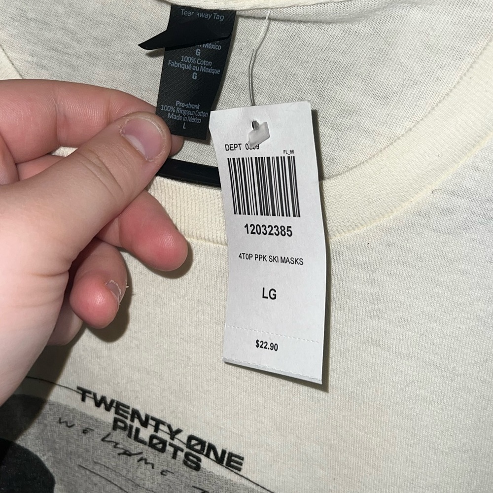 BRAND NEW Hot Topic Twenty One Pilots T Shirt